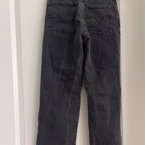 Levi Straight Leg Jeans - Picture 4 of 4